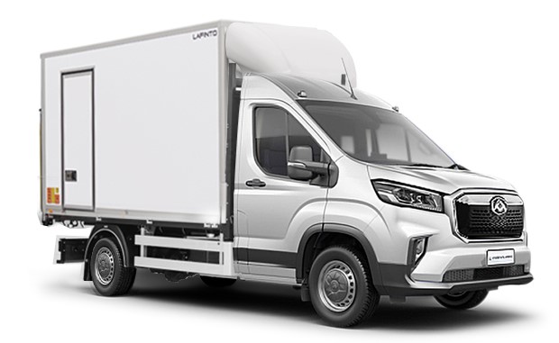 Vit Maxus e-Deliver 9 chassis skåp utrustning