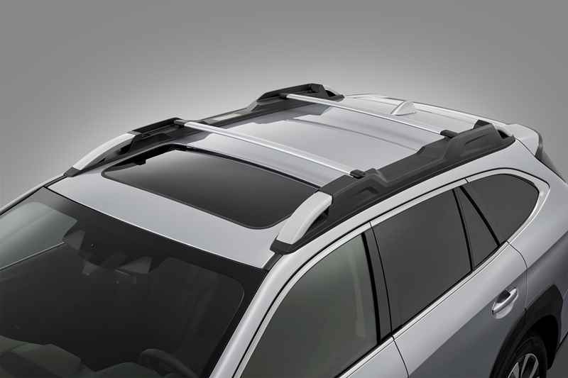 Tak på en silvrig Subaru Outback funktion