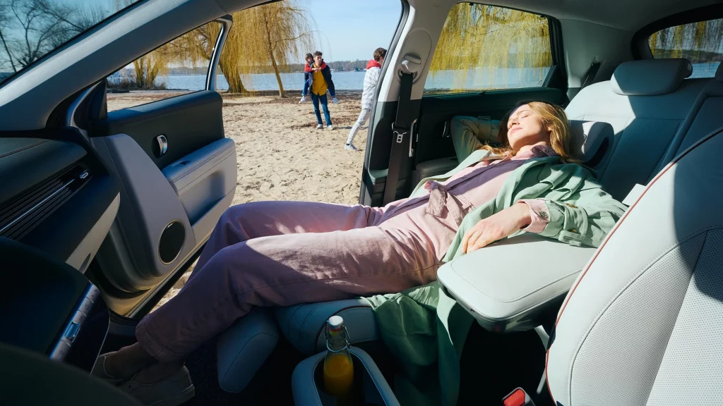 IONIQ 5 tjej vilar I Relaxation seats