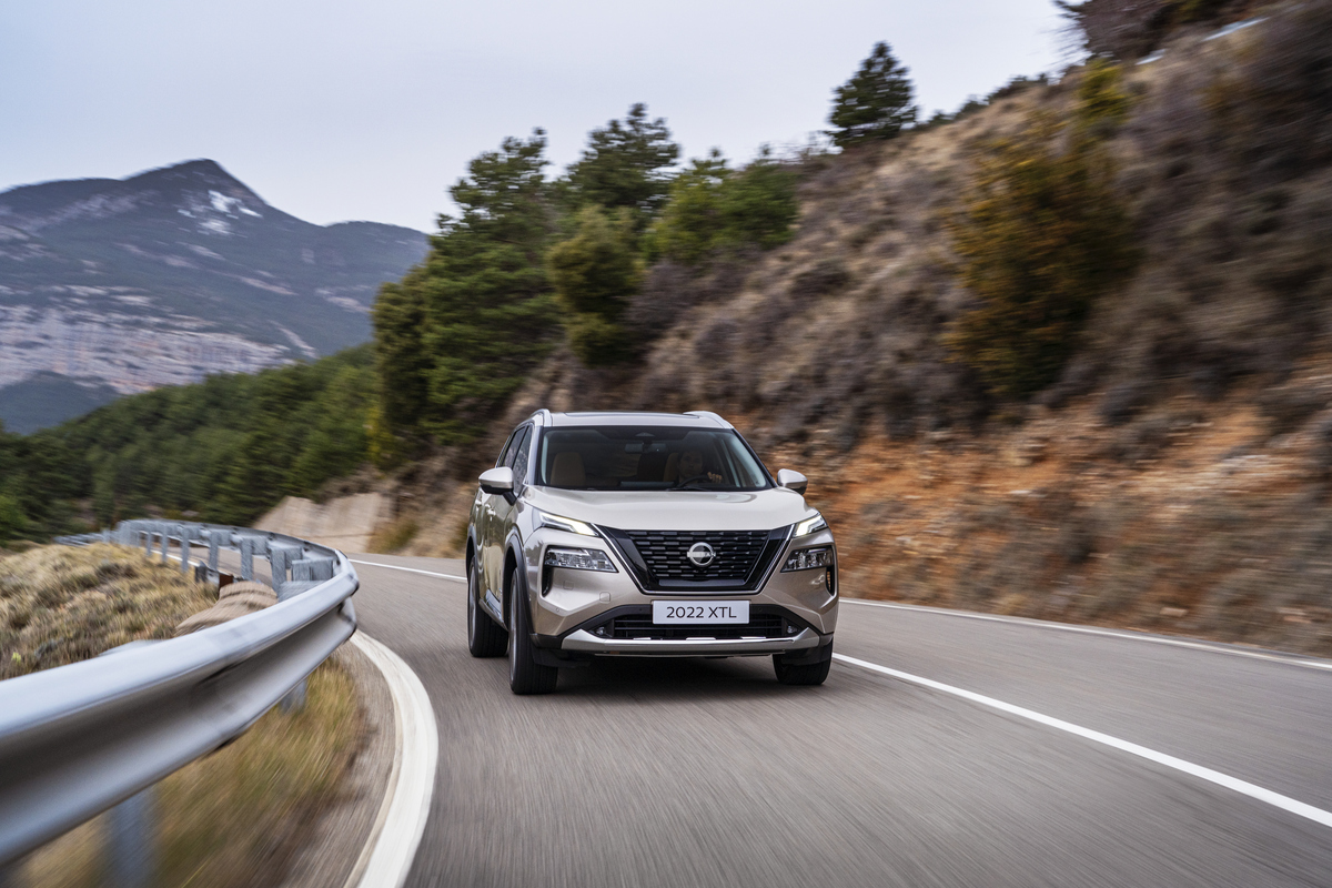 Nissan X-trail header
